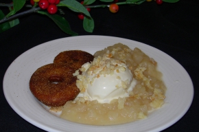nagerecht - Kaneeldonuts met perencompote en vanille ijs
