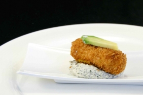 amuse - Causakroket met kipsalade