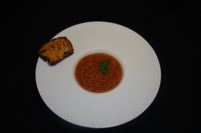 voorgerecht - Gazpacho met toast