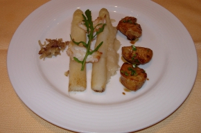 tussengerecht - Gebakken asperges met langoustines en kip