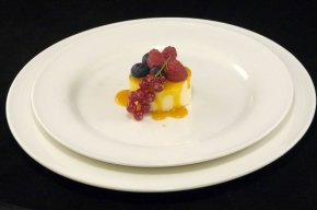 nagerecht - Bavarois van passievruchten op amandelbiscuit