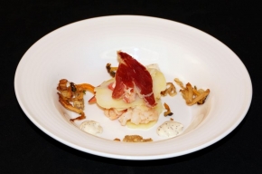 tussengerecht - Lasagne van aardappel, kreeft en pata negra met truffelmayonaise