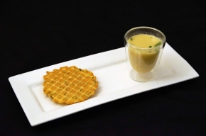 amuse - Cappucino van peterseliewortel met wafel