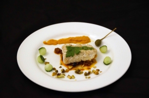 voorgerecht - Zeeduivel met kappertjesaus en caponata van aubergine