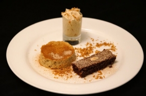 nagerecht - Kahluamousse, chocolade brownie, espuma van koffie