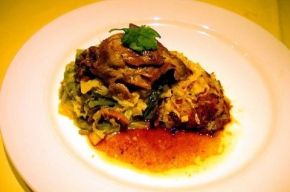 hoofdgerecht - Kwarteltjes met gedroogde vijgen en groene kool en rösti