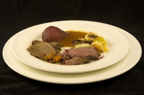 hoofdgerecht - Reebout met groene kool en stoofpeer
