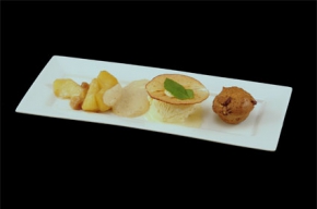 nagerecht - Vanille ijs, gebakken appel, cranberrymuffin en kaneelsabayon