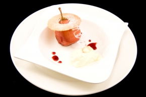 nagerecht - In balsamico gestoofde peren met witte kaneelmousse en krokantjes