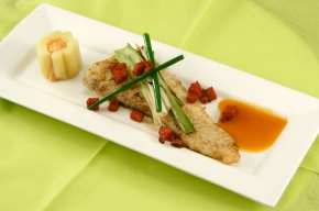 voorgerecht - Kabeljauw met chorizo en kreeftenjus