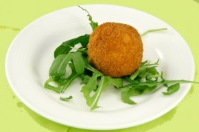 amuse - Gevulde ronde rijstkroketjes