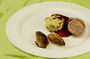 hoofdgerecht - Rollade van fazant met puree van shiitake