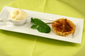 nagerecht - Appeltaartje met kaneel en calvadosijs