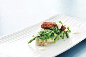 voorgerecht - Tartaar van zeebaars met gepaneerde oester