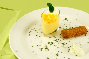 nagerecht - Mango-limoenmousse en een mango kroket met limoencreme