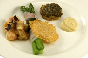 tussengerecht - Gefruite langoustine met een krokant van zoete ui en truffel