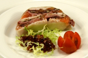voorgerecht - Terrine van gerookt gevogelte met cumberland saus