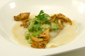 voorgerecht - Ravioli met cantharellen en tuinboontjes