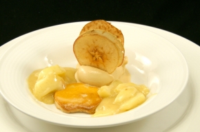 nagerecht - Gepocheerde appels met roomsaus en koekje